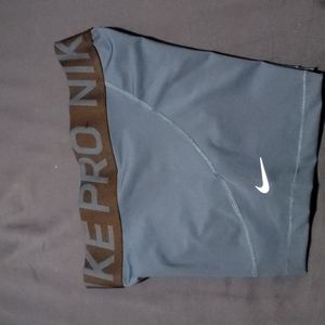 Nike Pro